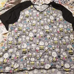 DISNEY TOONAFORMS "PEANUTS" SCRUB TOP